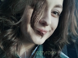 Rozzyrose