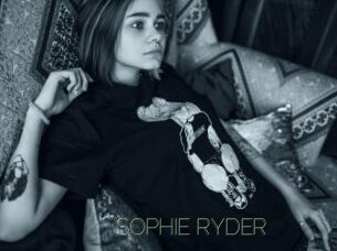 SOPHIE_RYDER