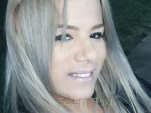 Selena_Fox1