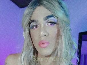 Sunny_hornyx