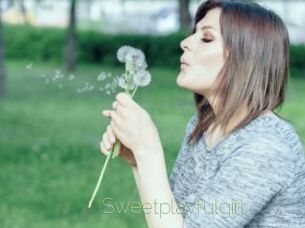 Sweetplayfulgirl
