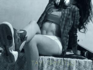 TAYLORHOT147