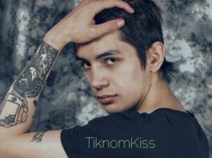 TiknomKiss